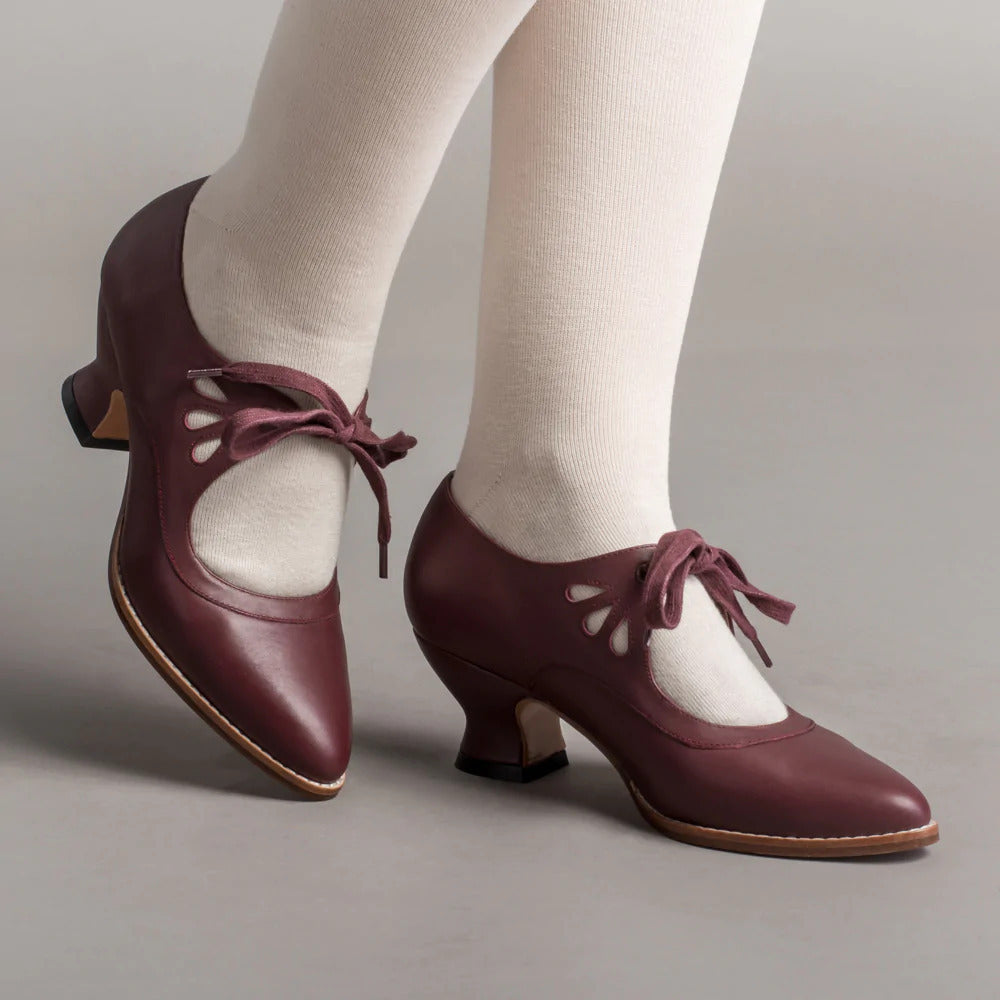 Women's Cut-out Shoes with Ribbon Laces and Heels