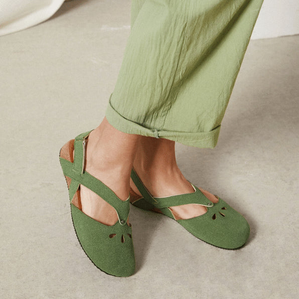 Women's Summer Suede Flat Sandals with Cutout Detail and Cross Straps