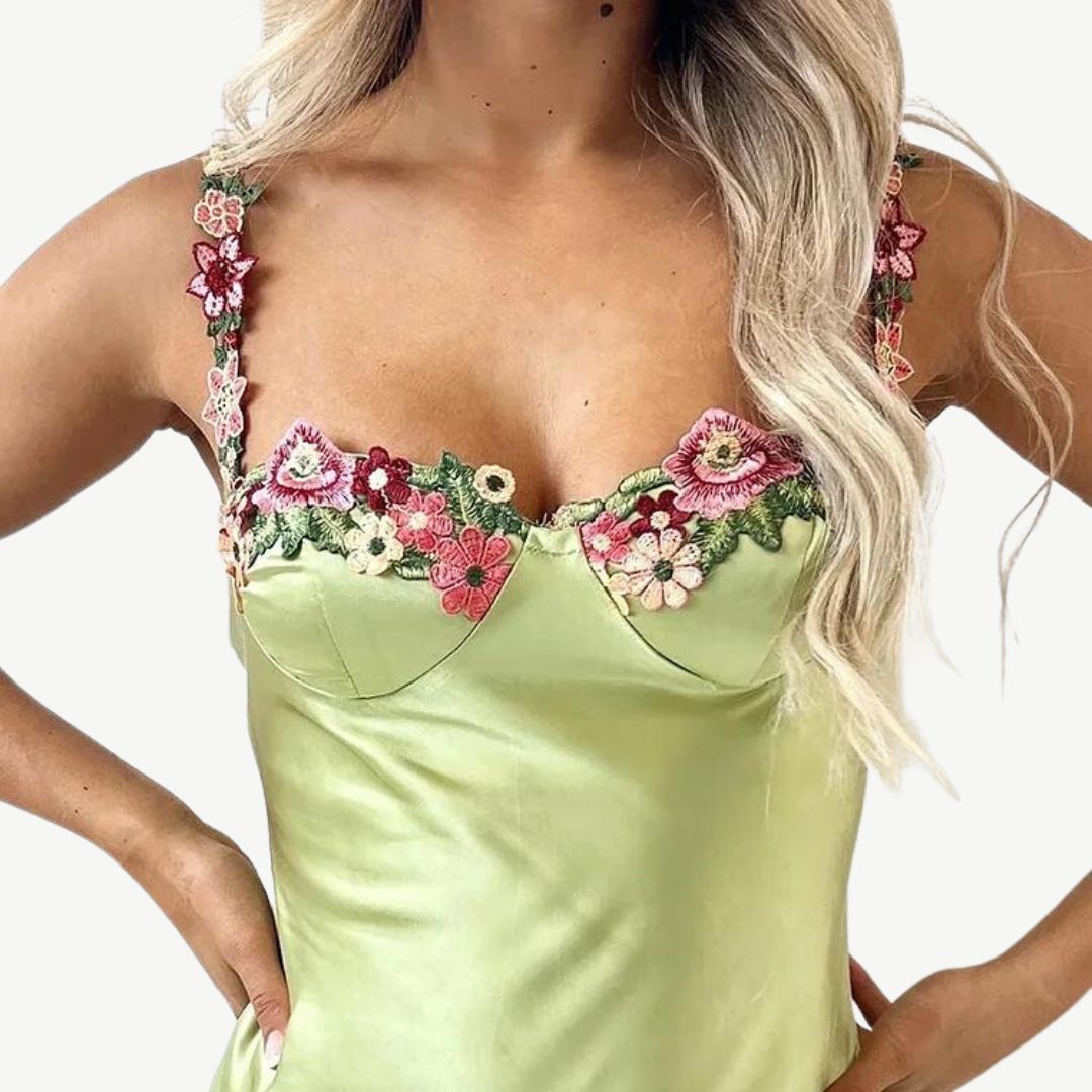 Women's Summer Maxi Dress with Floral Line and Sleeveless