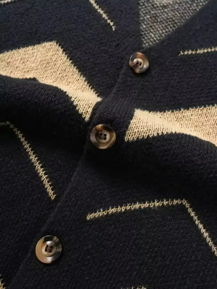 Men's V-neck Chevron Pattern Cardigan