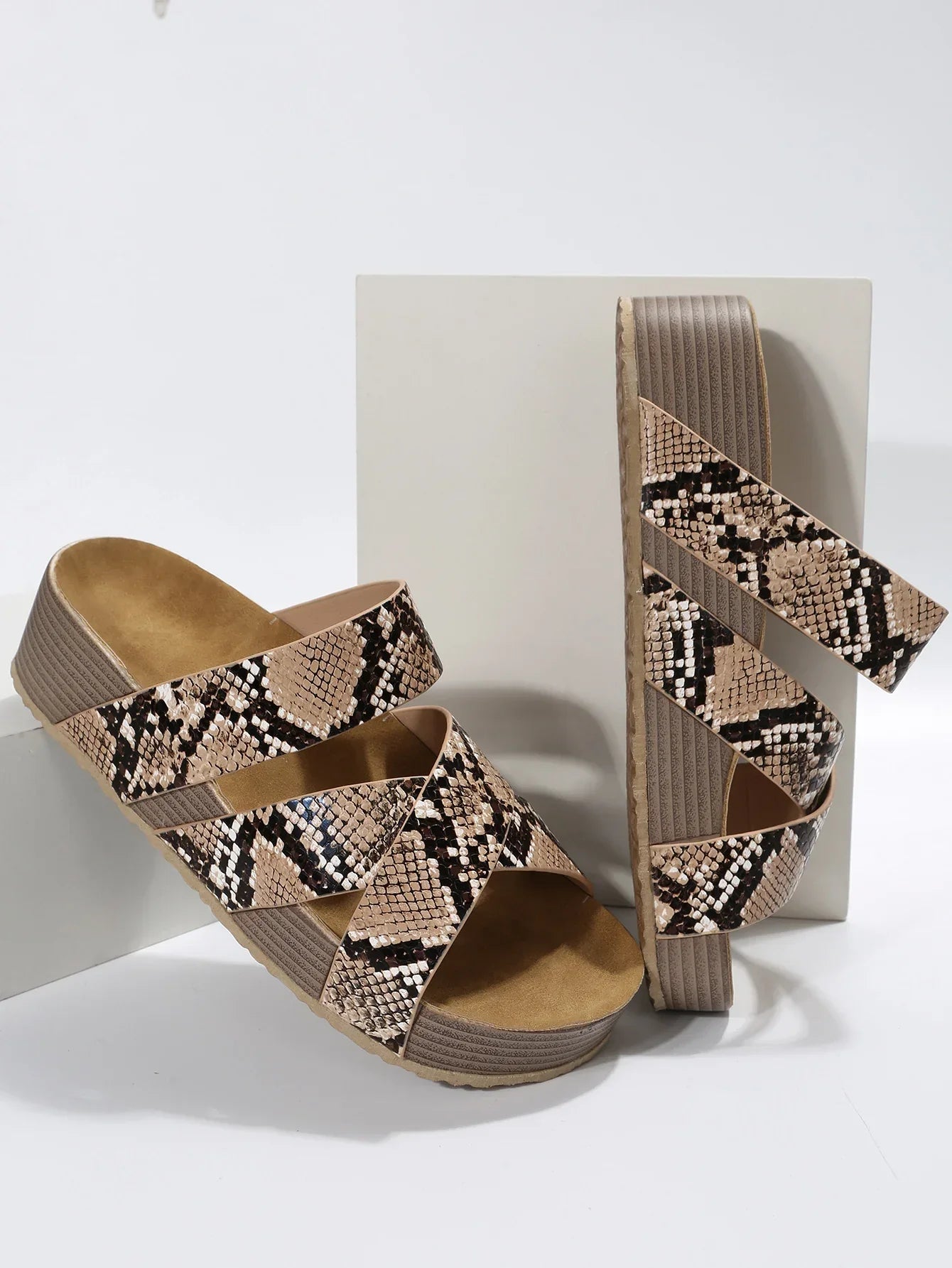 Women's Summer Platform Sandals with Criss-cross Style