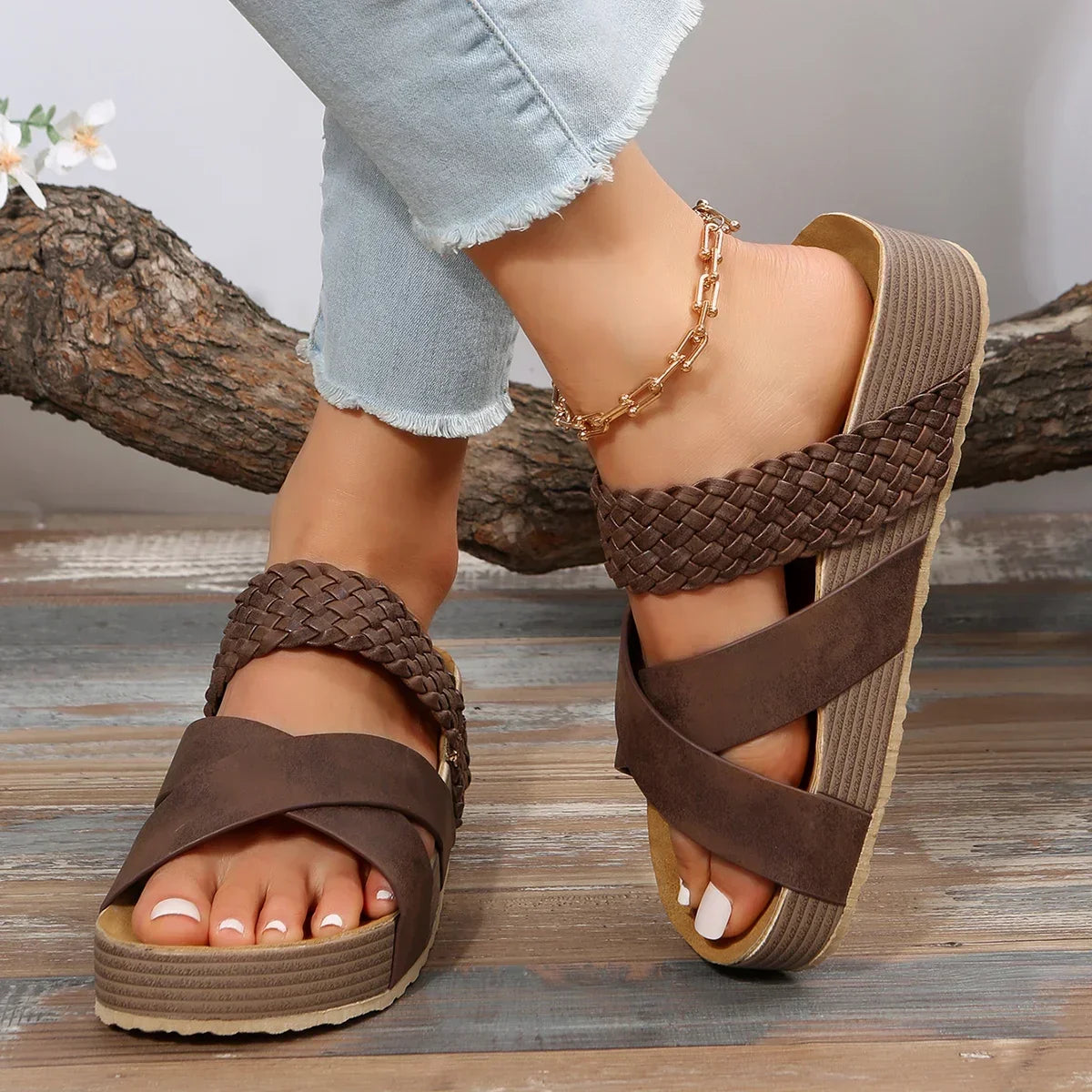 Women's Summer Platform Sandals with Criss-cross Style