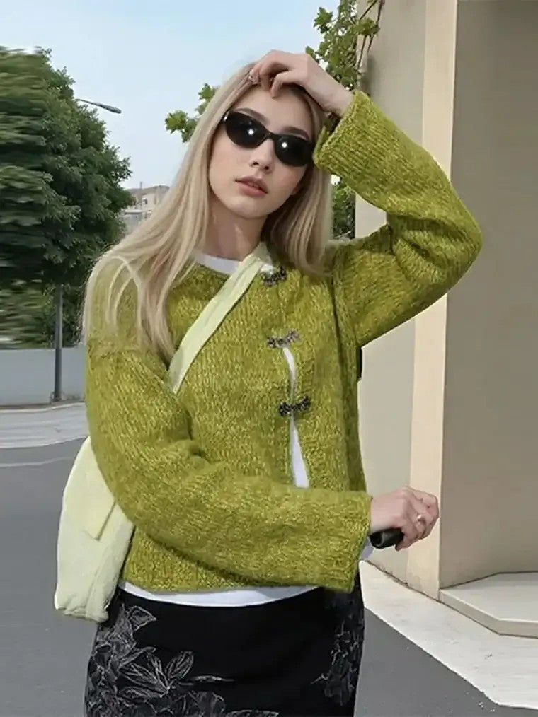 Women's Round Neck Cardigan with Clasps