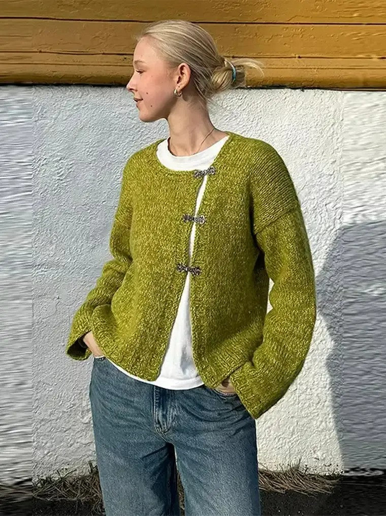 Women's Round Neck Cardigan with Clasps