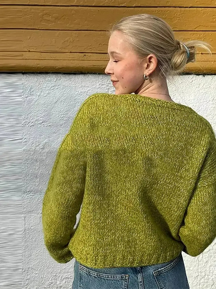 Women's Round Neck Cardigan with Clasps