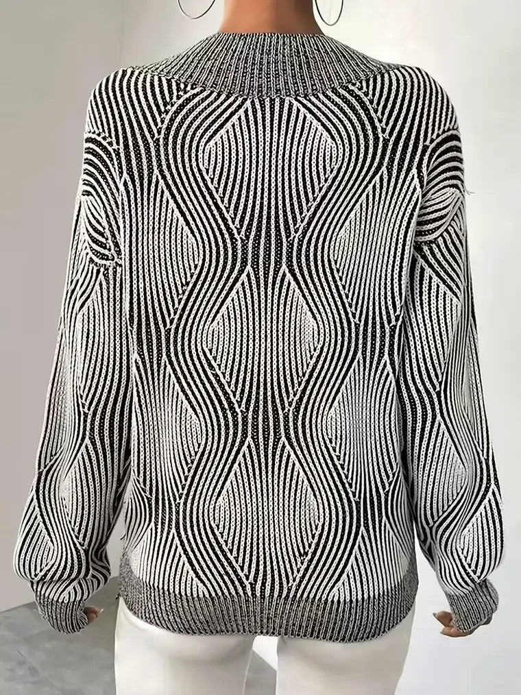 Women's Black and White V-Neck Striped Sweater