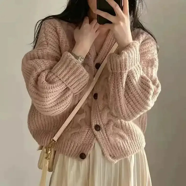 Women's Oversized Cable Knit Cardigan