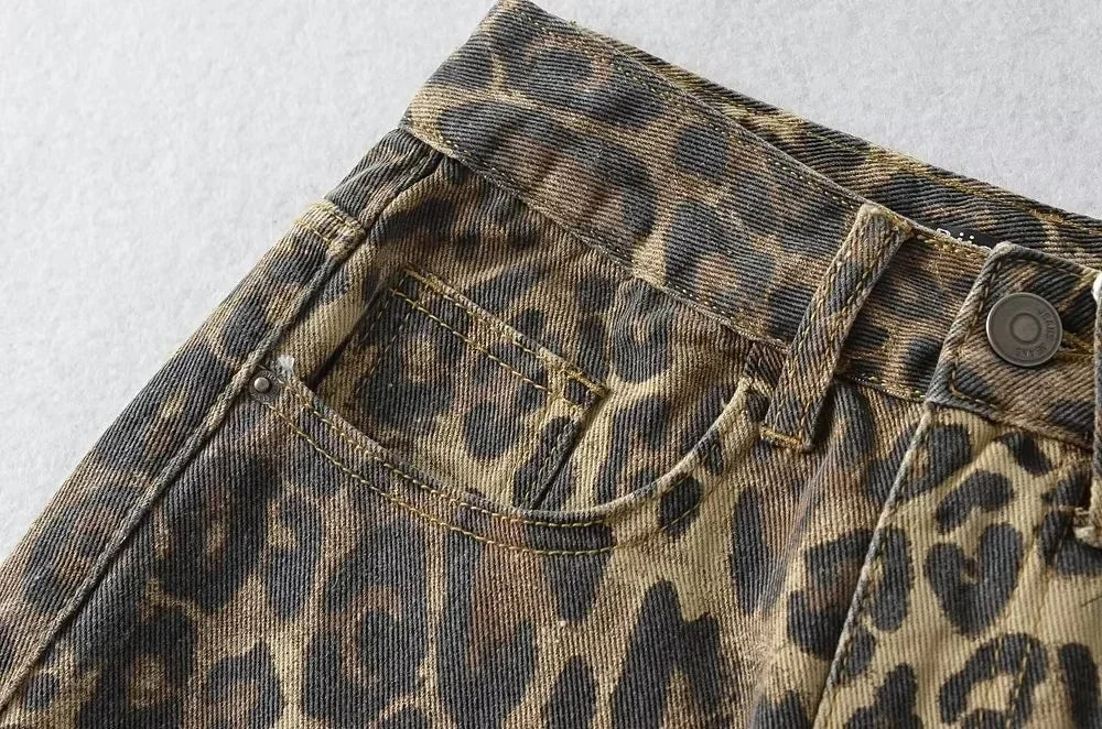 Women's Summer Mini Skirt with Pockets and Leopard Print design