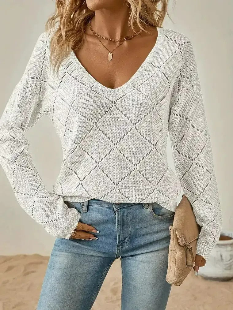 Women's V-neck Diamond Pattern Sweater