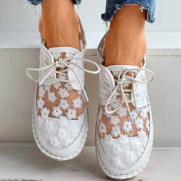 Women's Embroidered Shoes with Lace-up and Espadrille Sole