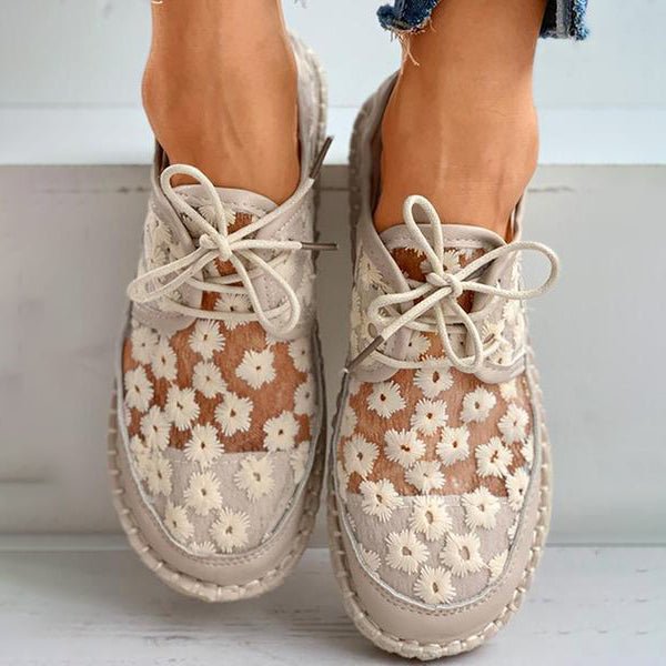Women's Embroidered Shoes with Lace-up and Espadrille Sole