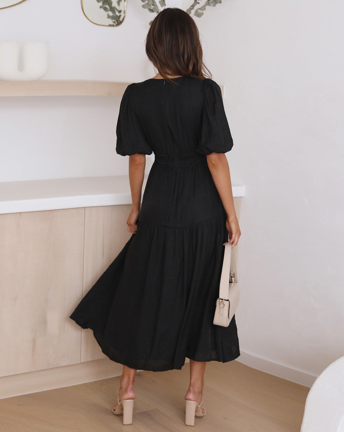 Women's Summer Maxi Dress with V-neck and Elastic Waist