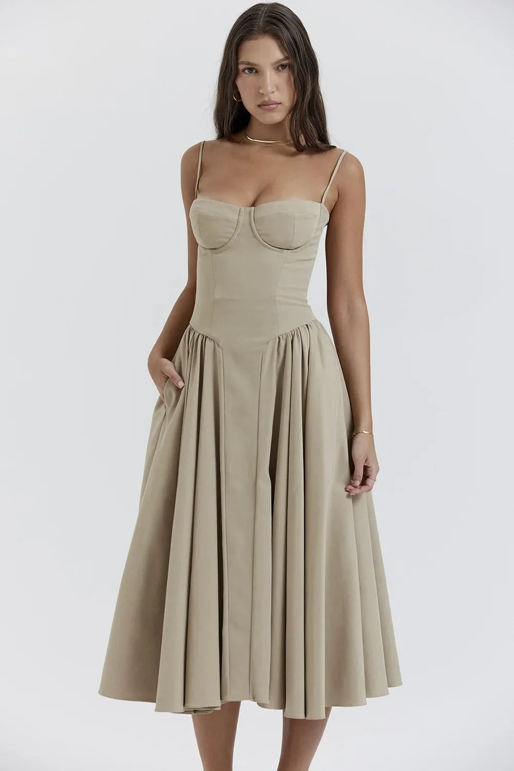 Women's Summer Midi Dress with Gathered Full Skirt and Sleeveless