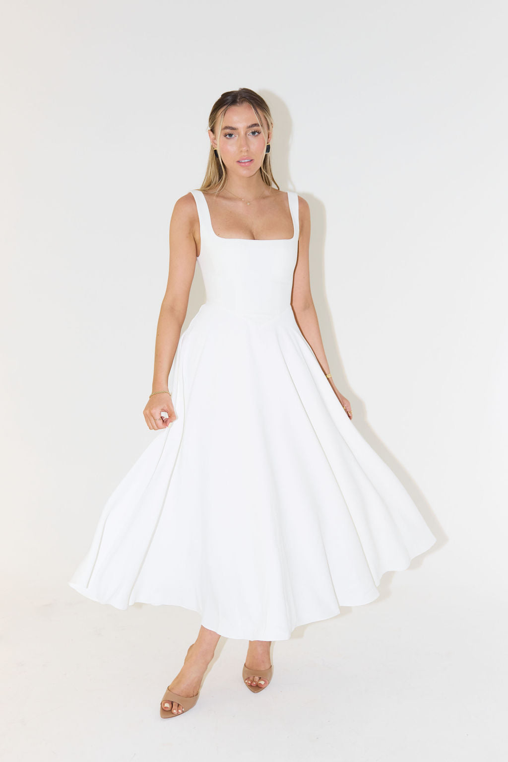 Women's Summer Midi Dress with Square Neckline and Sleeveless