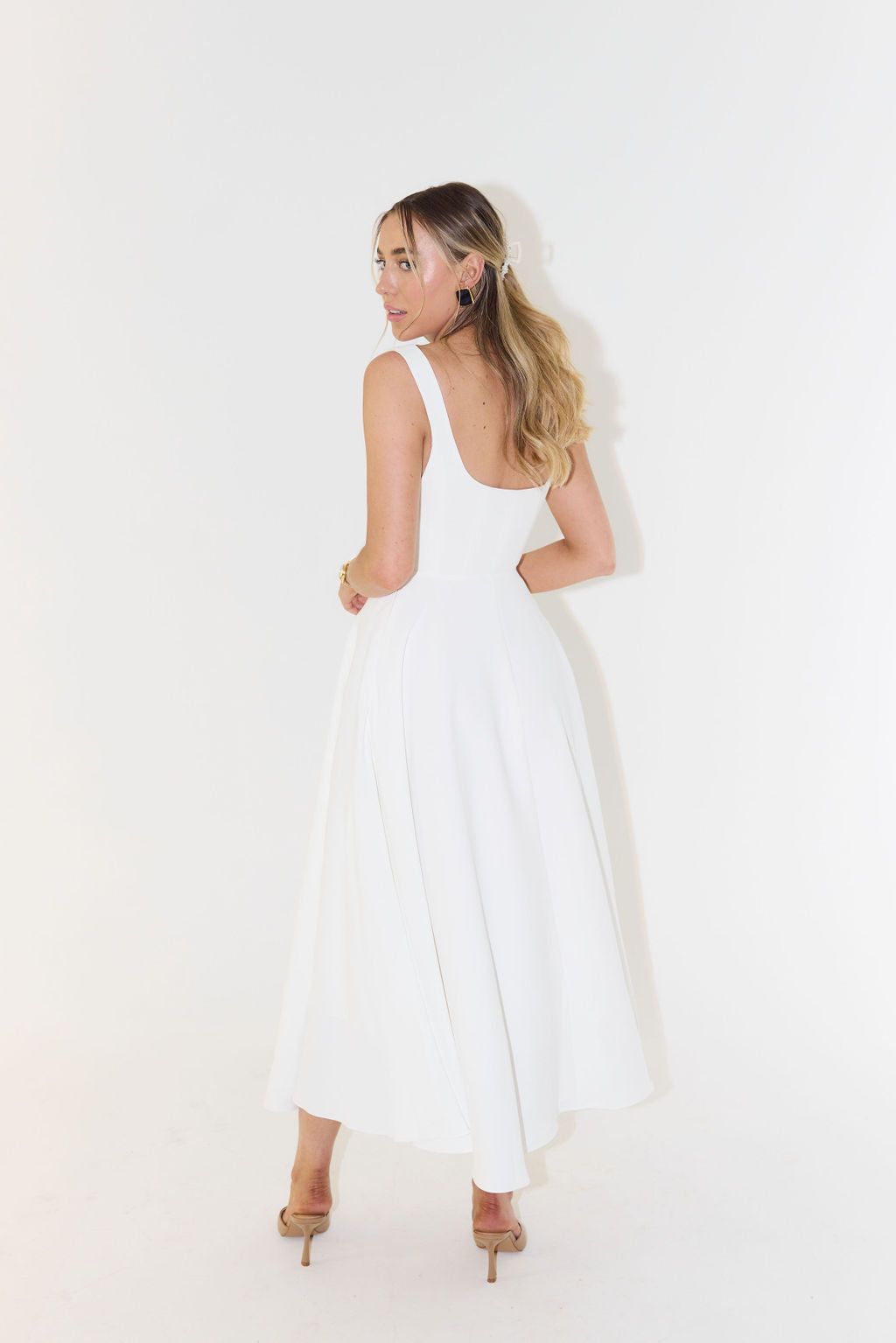 Women's Summer Midi Dress with Square Neckline and Sleeveless