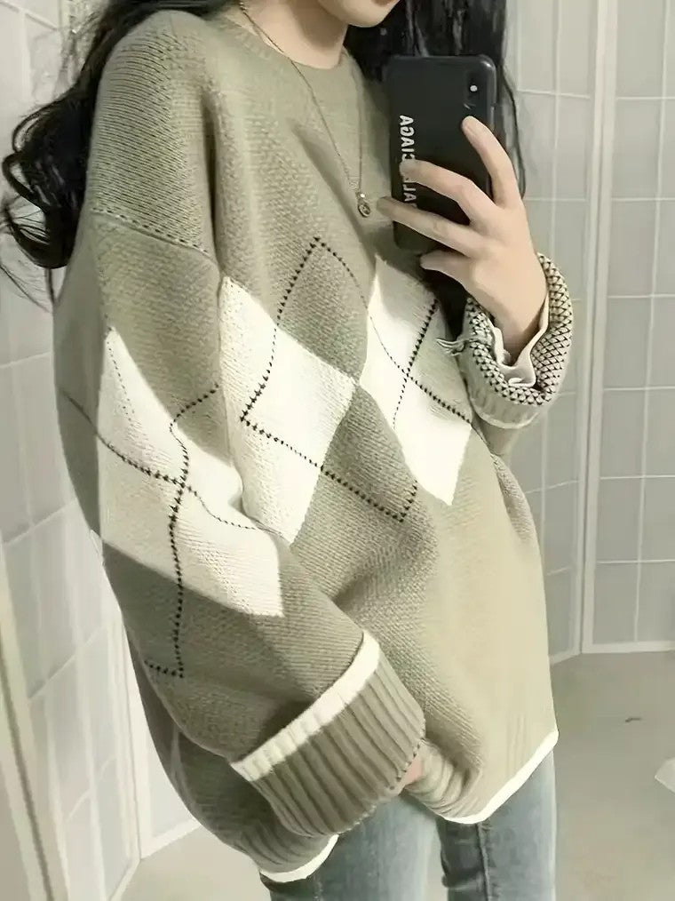 Women's Oversized Argyle Pattern Sweater