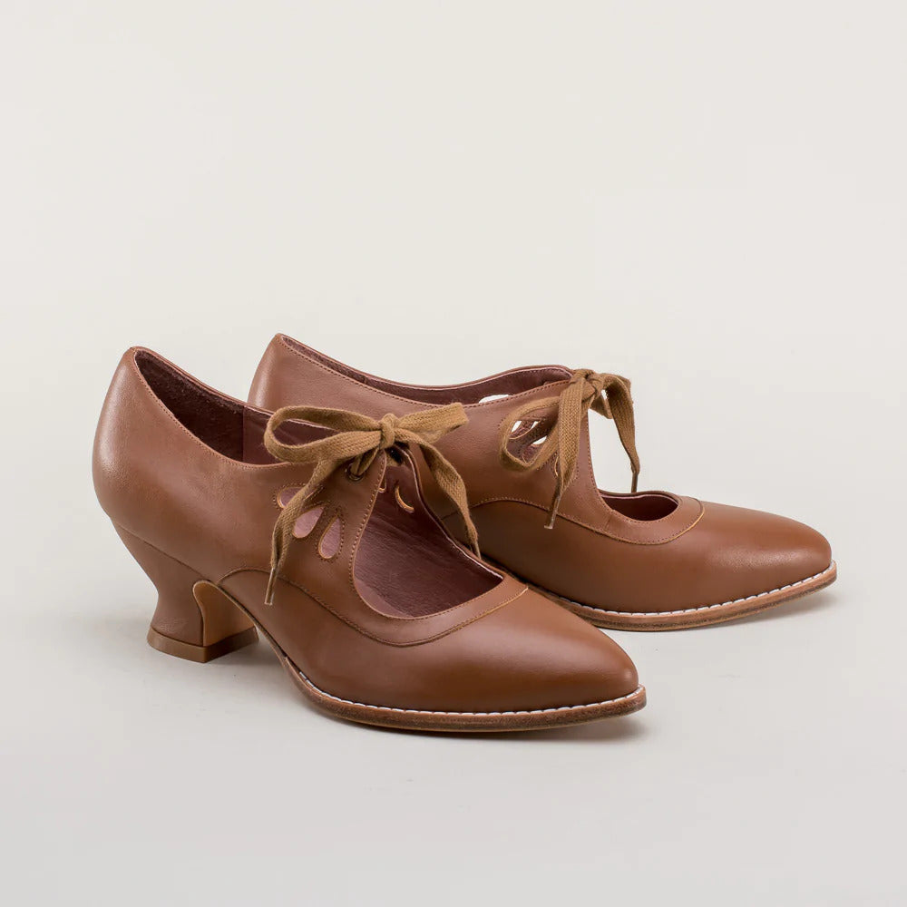 Women's Cut-out Shoes with Ribbon Laces and Heels