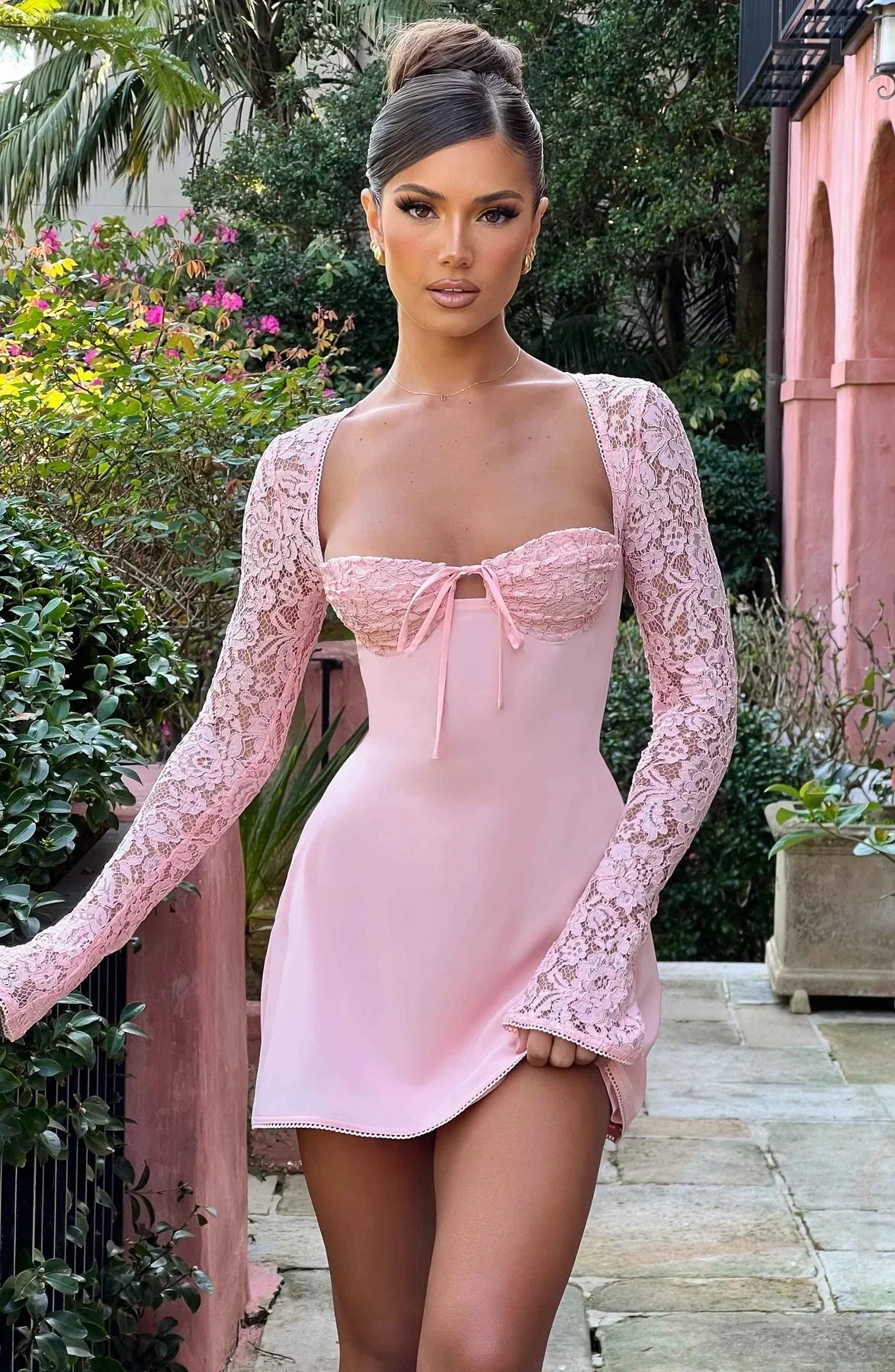 Women's Summer Party Mini Dress with Long Sleeve Lace and Drawstrings